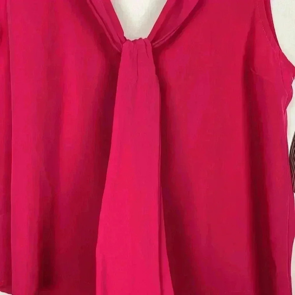 Lucy Love Womens Blouse Pink L Sleeveless Button Down Back Sash Vneck Pretty New - Picture 3 of 11